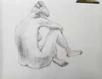 鳥山一雄 足はお尻からすっと向こうにいっているが、足の裏が問題。うなじから背中は良い。背中を縦の線にしているが、座りポーズの場合は横の線にするとボリュームがでる。